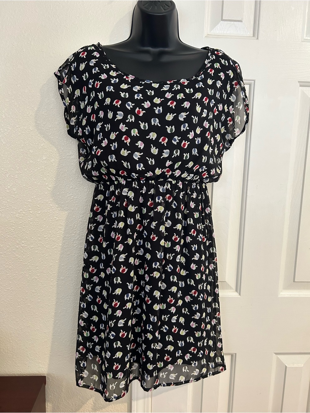 Elephant patterned Knee-length dress